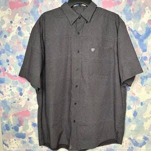 Ariat Men’s Short Sleeve Button Up Shirt Size XL D11